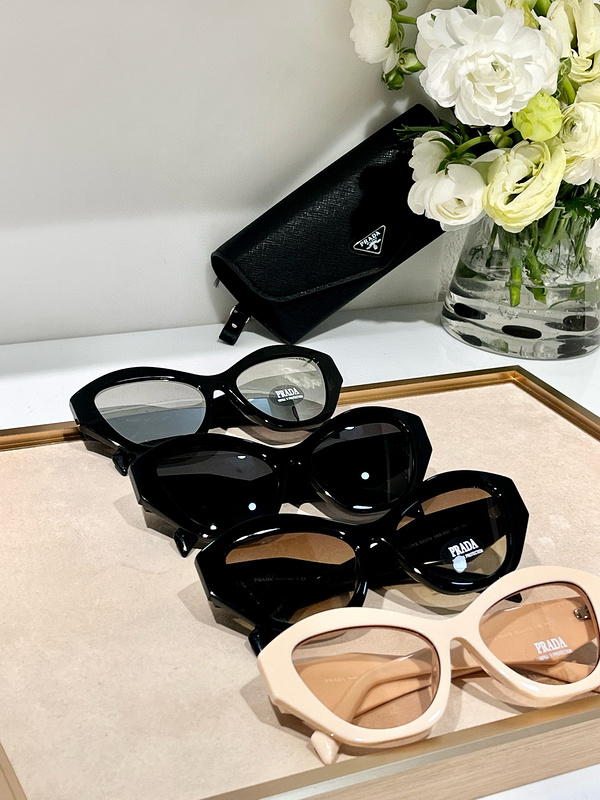 Prada Glasses (178)